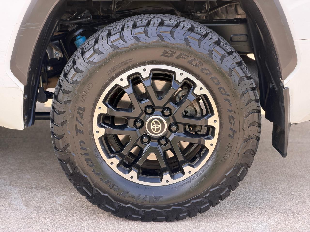 Toyota Tundra SR5 CrewMax 2WD 2022