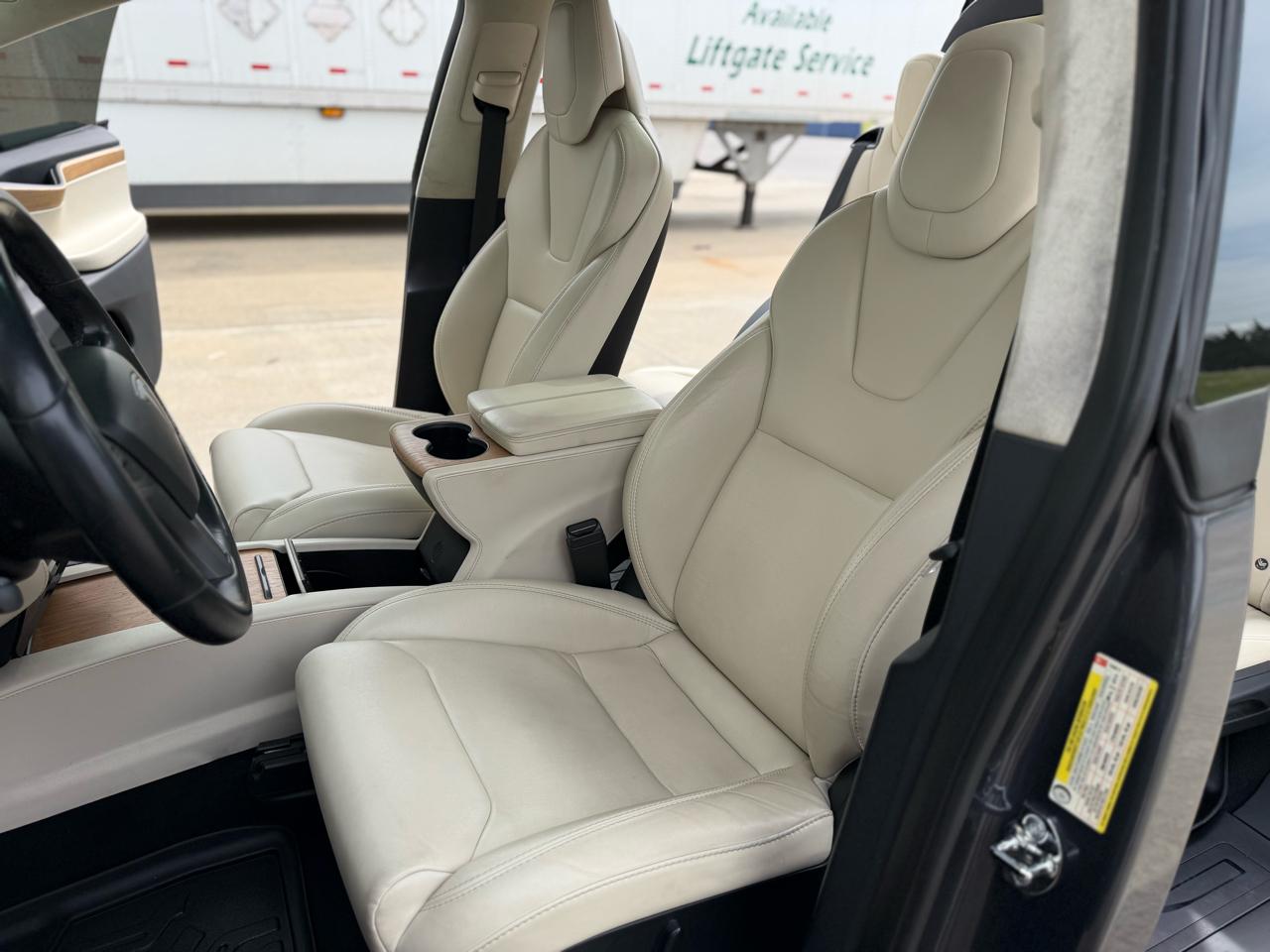 Tesla Model X 75D 2018