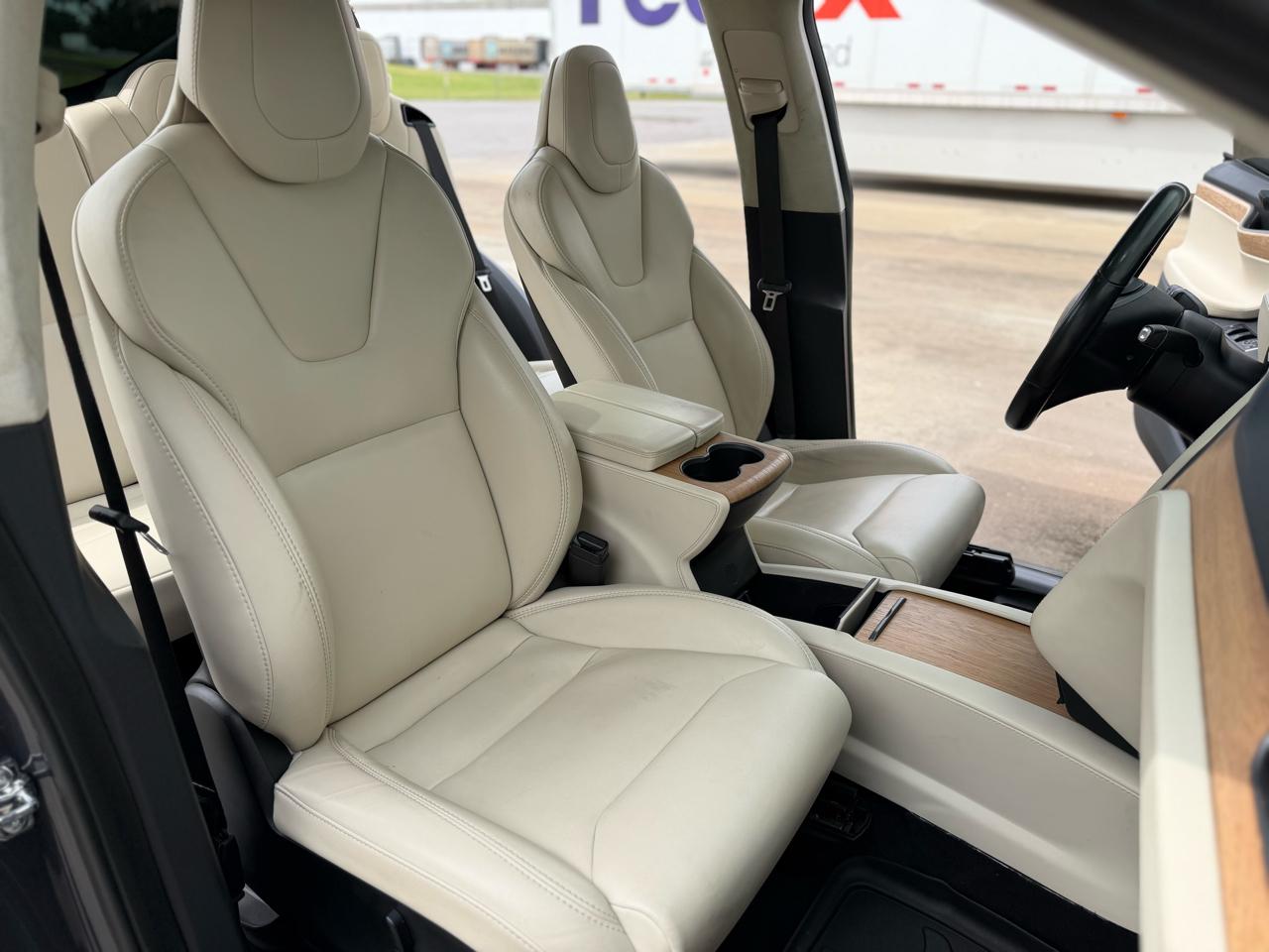 Tesla Model X 75D 2018