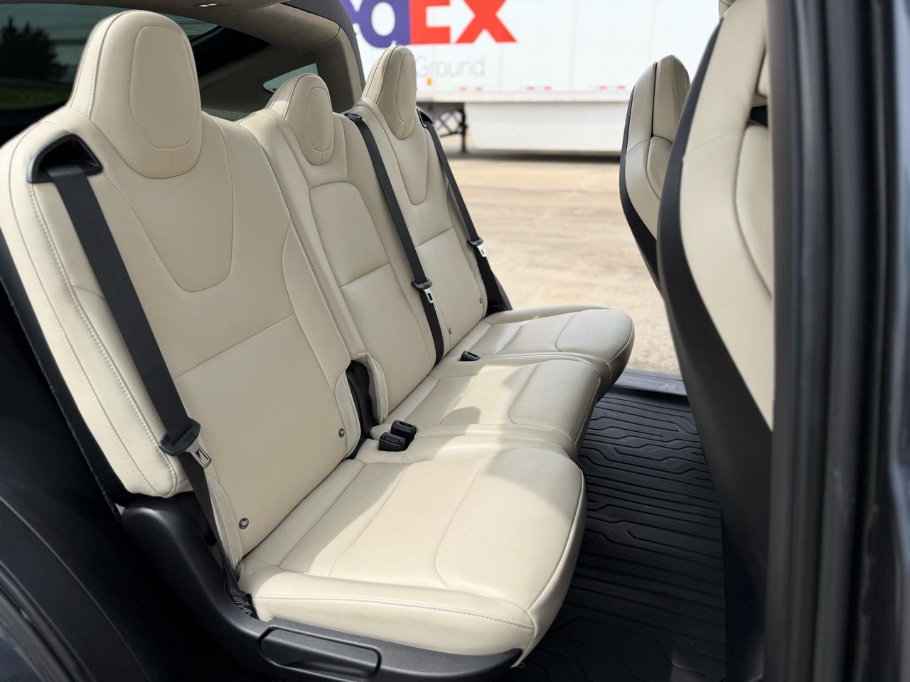Tesla Model X 75D 2018