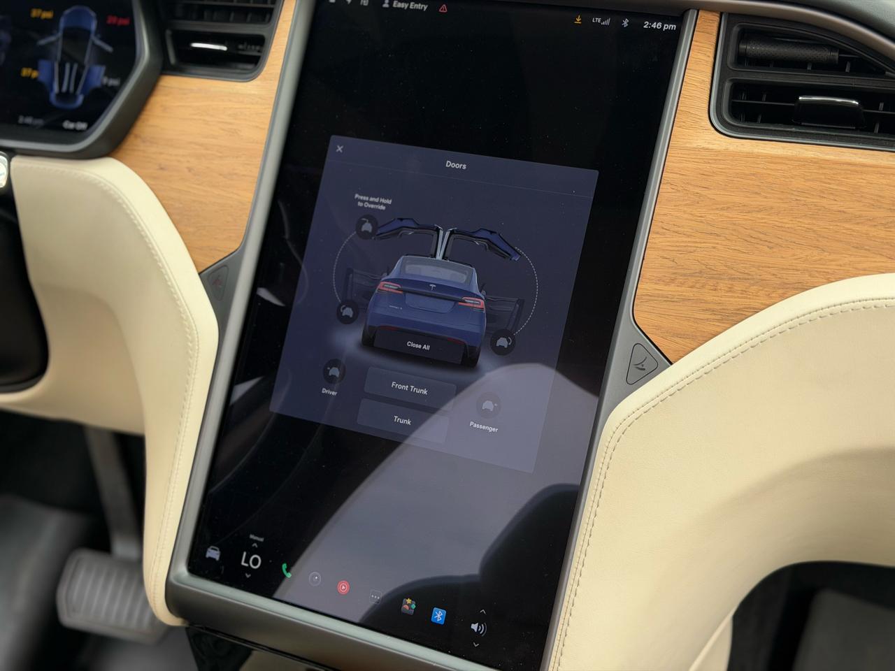 Tesla Model X 75D 2018