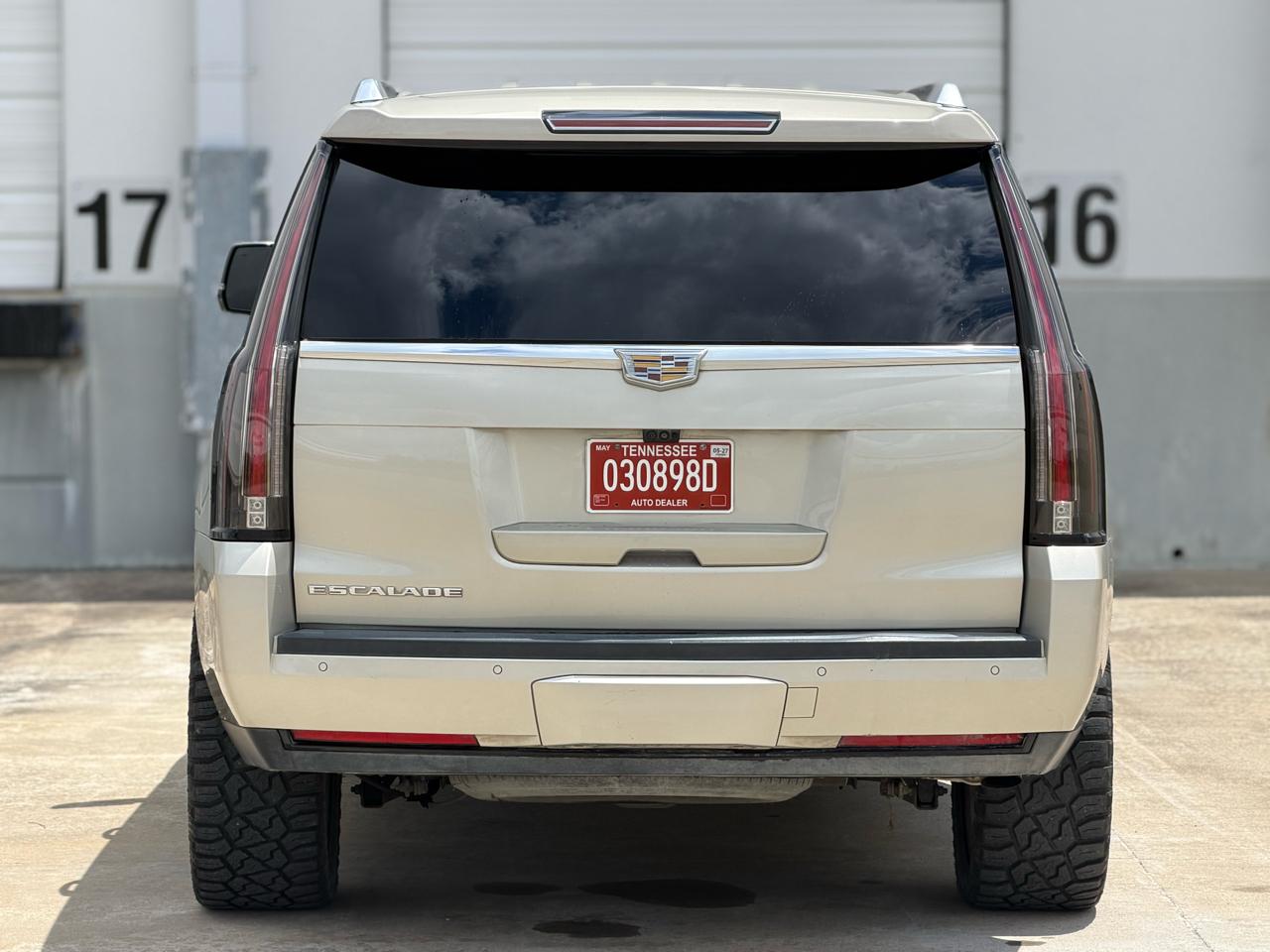 Cadillac Escalade Luxury 4WD 2017