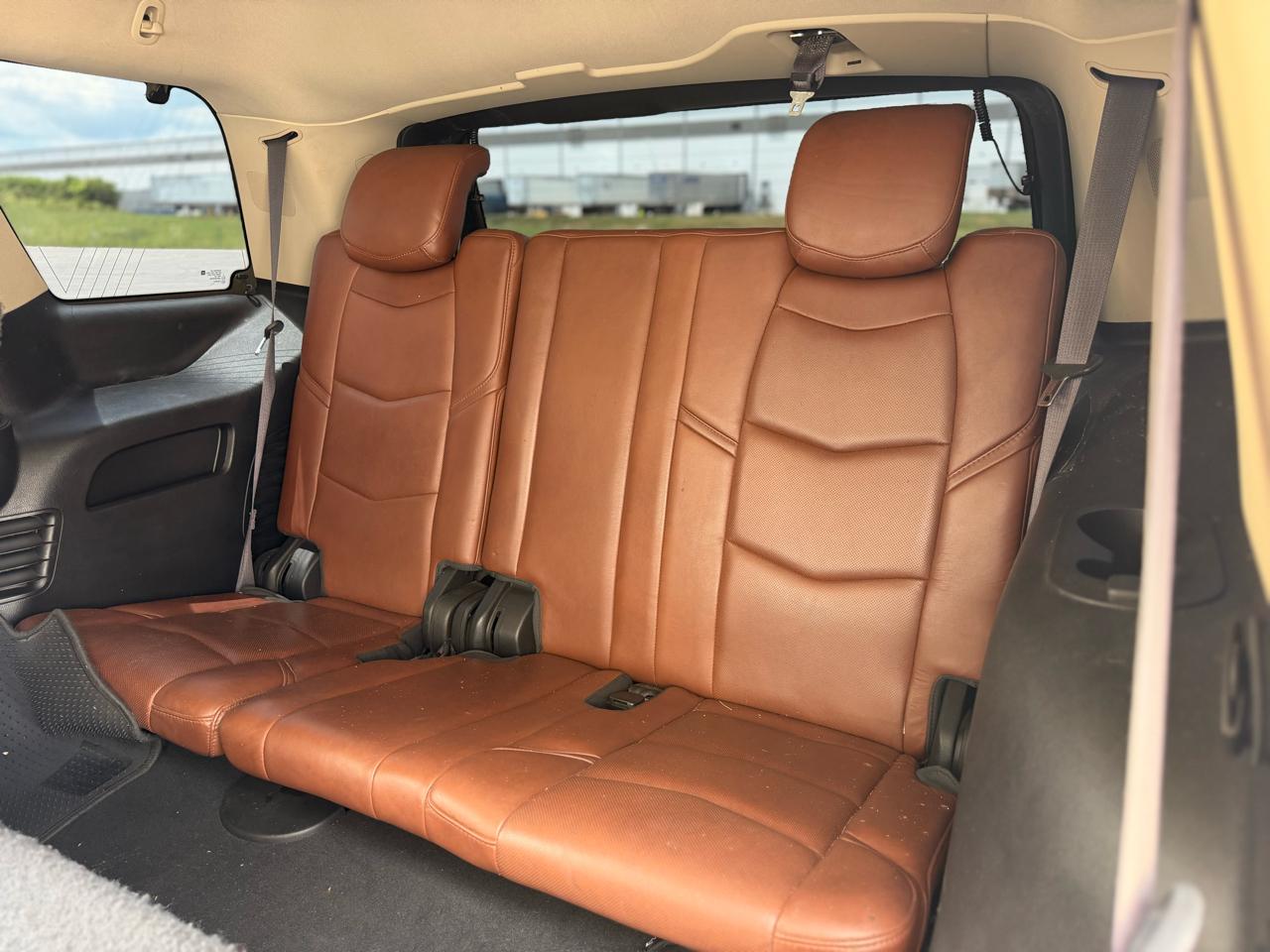 Cadillac Escalade Luxury 4WD 2017