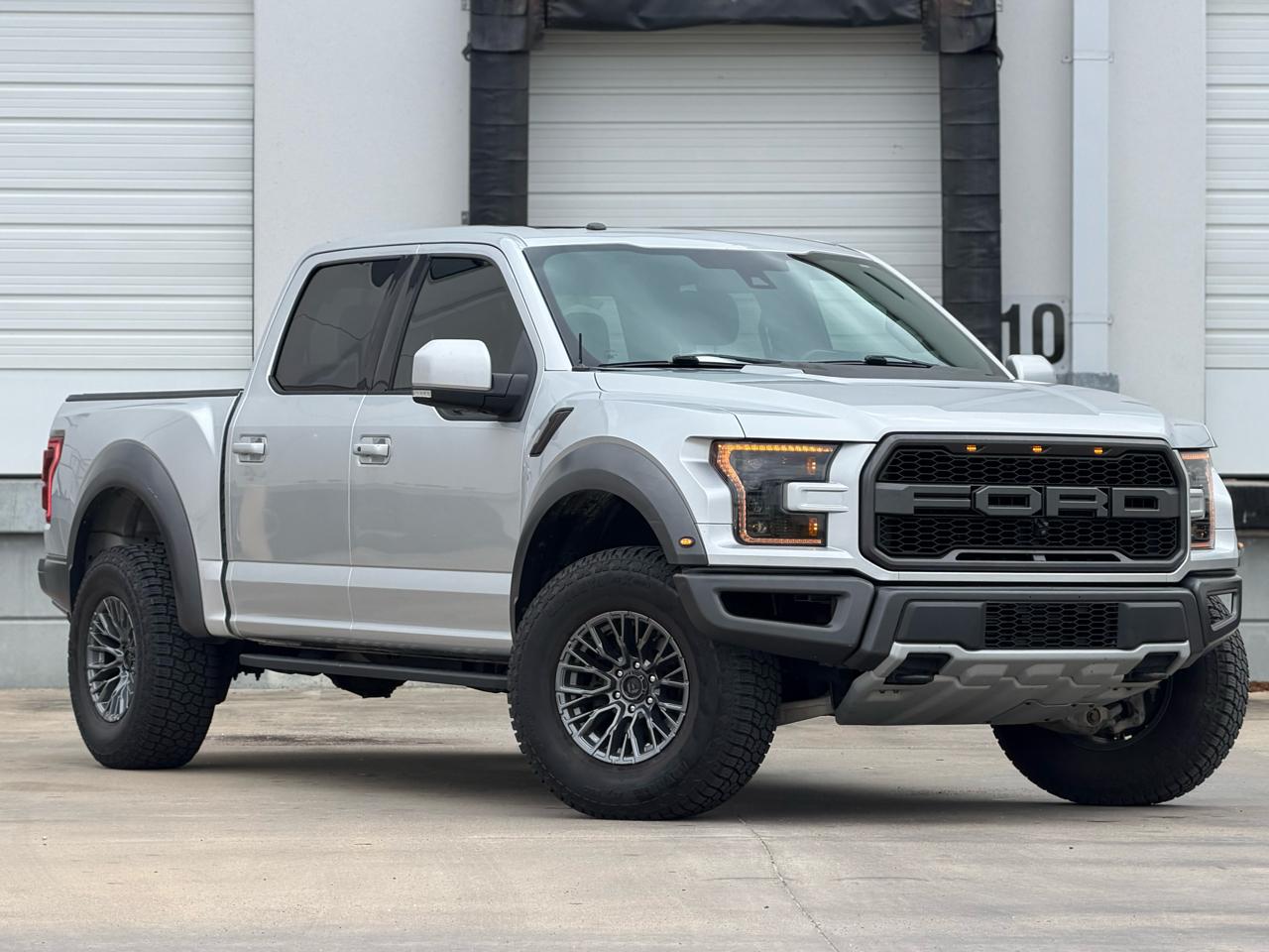 2017 Ford F-150 Raptor 4x4 SuperCrew 5-1/2 Box's photo