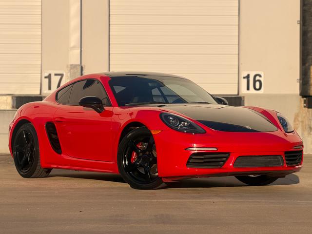 Black 2018 Porsche 718 Cayman RWD Coupe Rear-Wheel Drive
