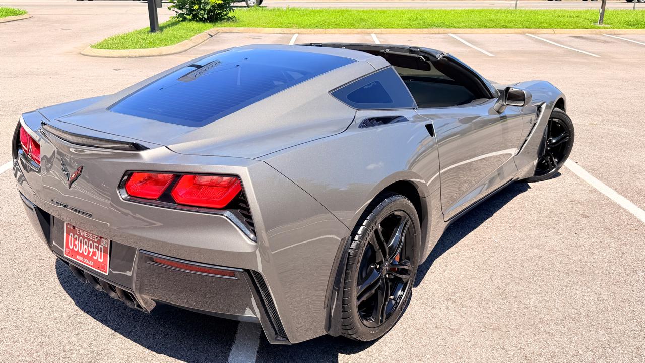 2016 Chevrolet Corvette 1LT - Photo 9