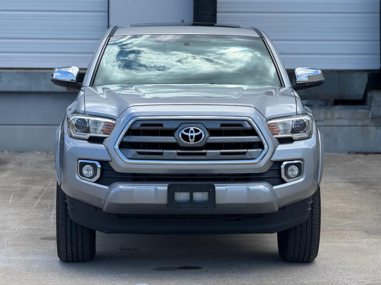 Toyota Tacoma Limited Double Cab V6 6AT 4WD 2017