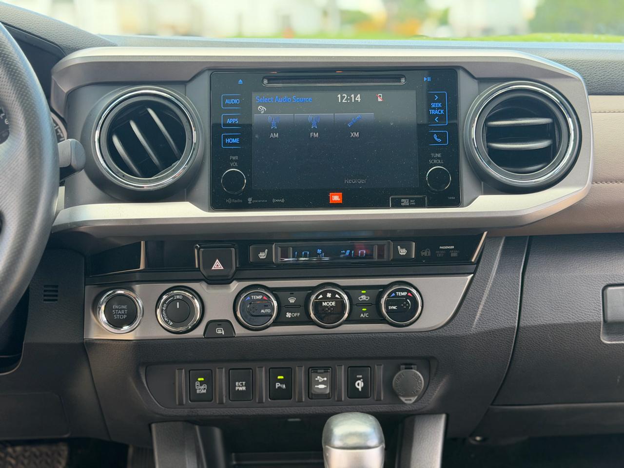 Toyota Tacoma Limited Double Cab V6 6AT 4WD 2017