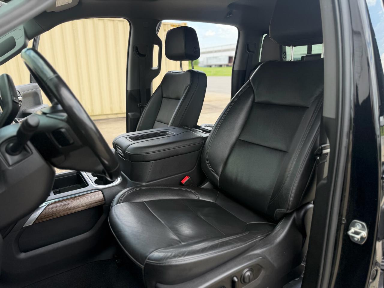 Chevrolet Silverado 1500 RST Crew Cab Long Box 4WD 2020