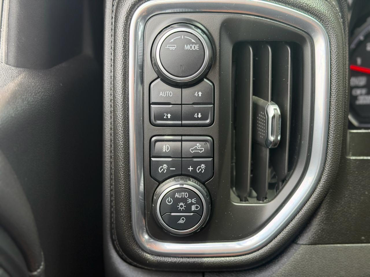 Chevrolet Silverado 1500 RST Crew Cab Long Box 4WD 2020