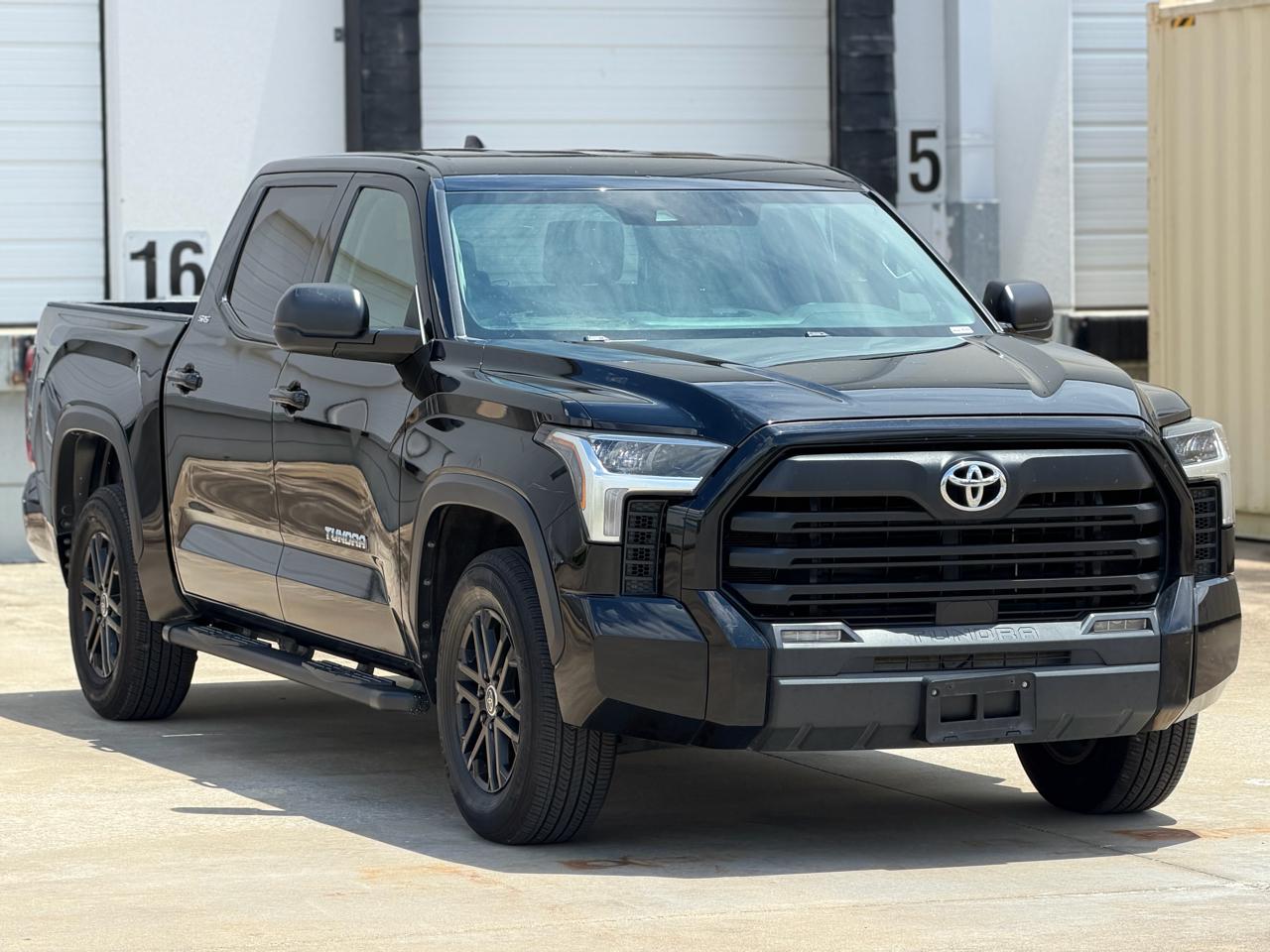Toyota Tundra SR5 CrewMax 2WD 2022