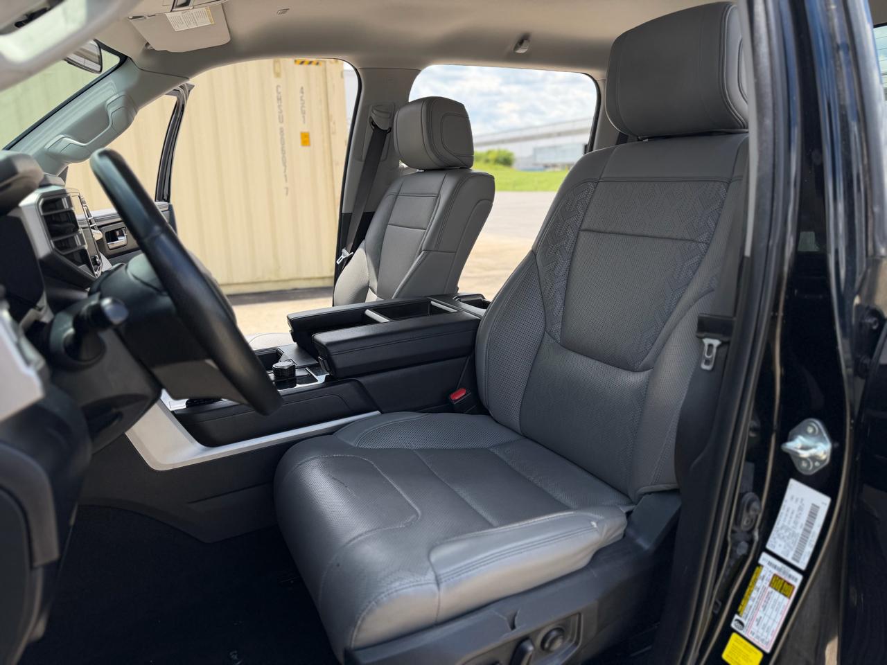 Toyota Tundra SR5 CrewMax 2WD 2022