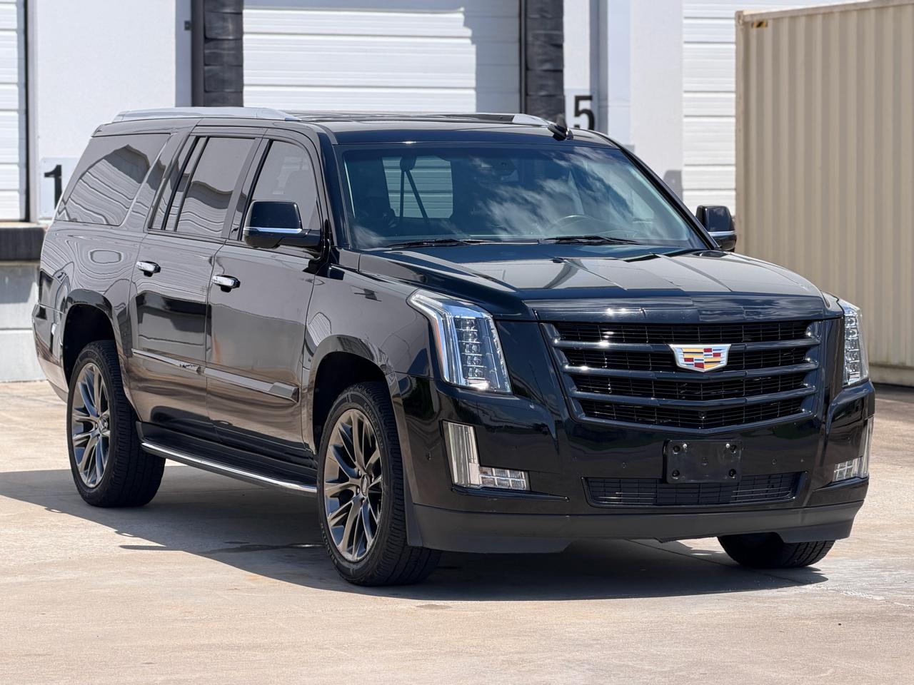 Cadillac Escalade 4WD 4dr Premium Luxury 2019