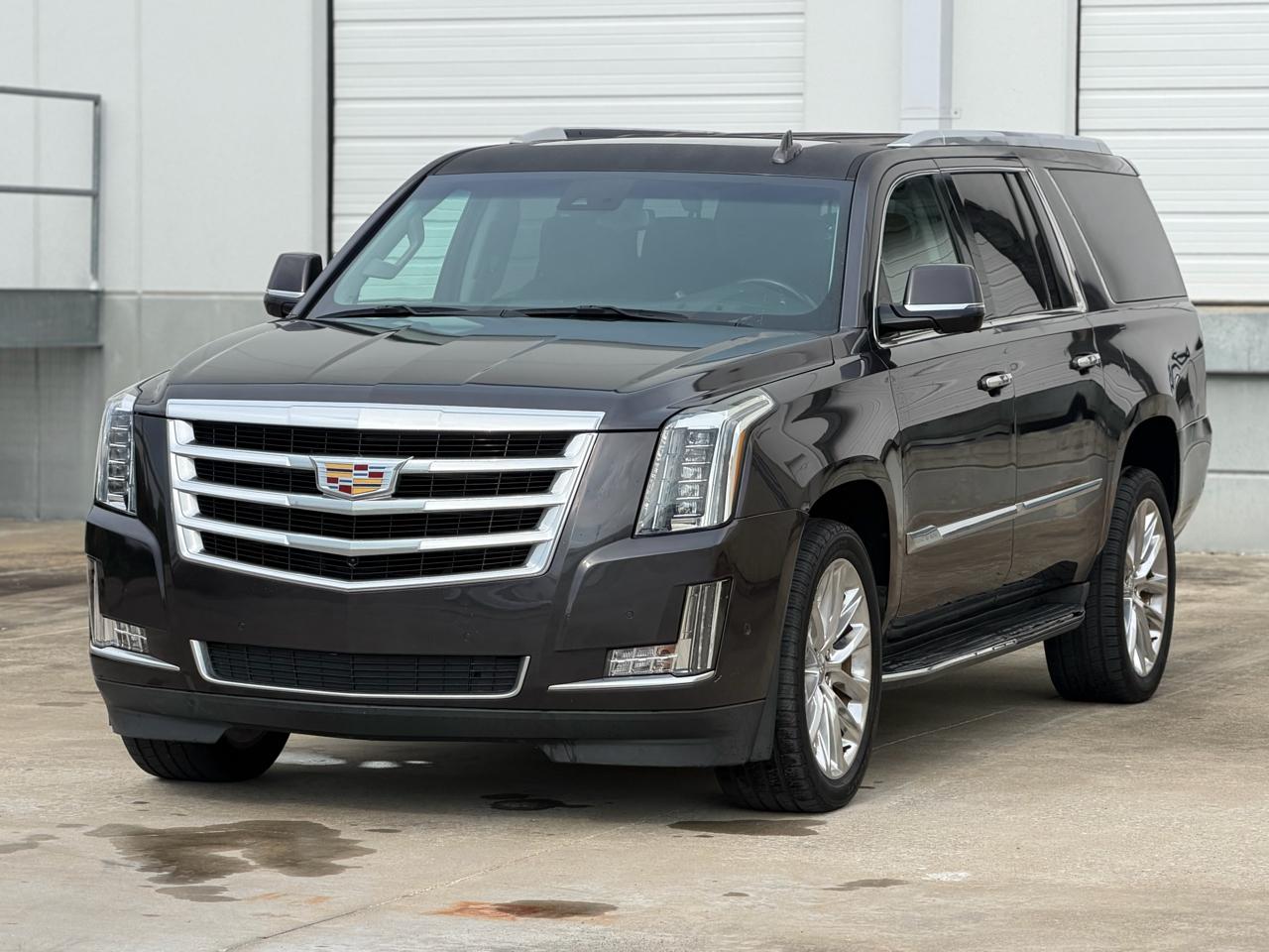 Cadillac Escalade ESV 2WD Luxury 2017
