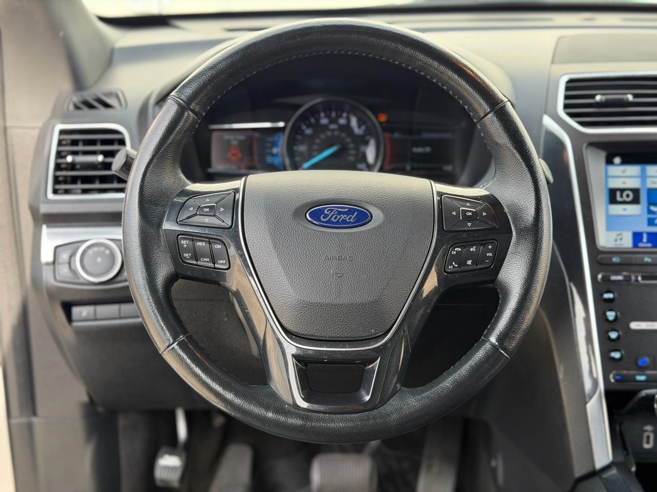 Ford Explorer Limited 4WD 2018