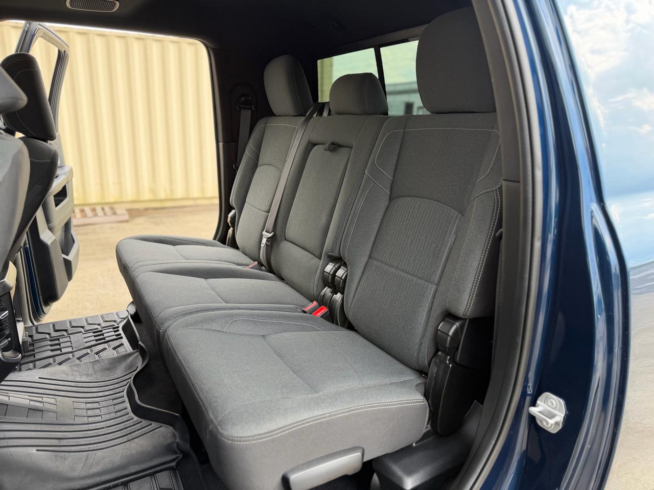 RAM 2500 SLT Mega Cab 4WD 2022