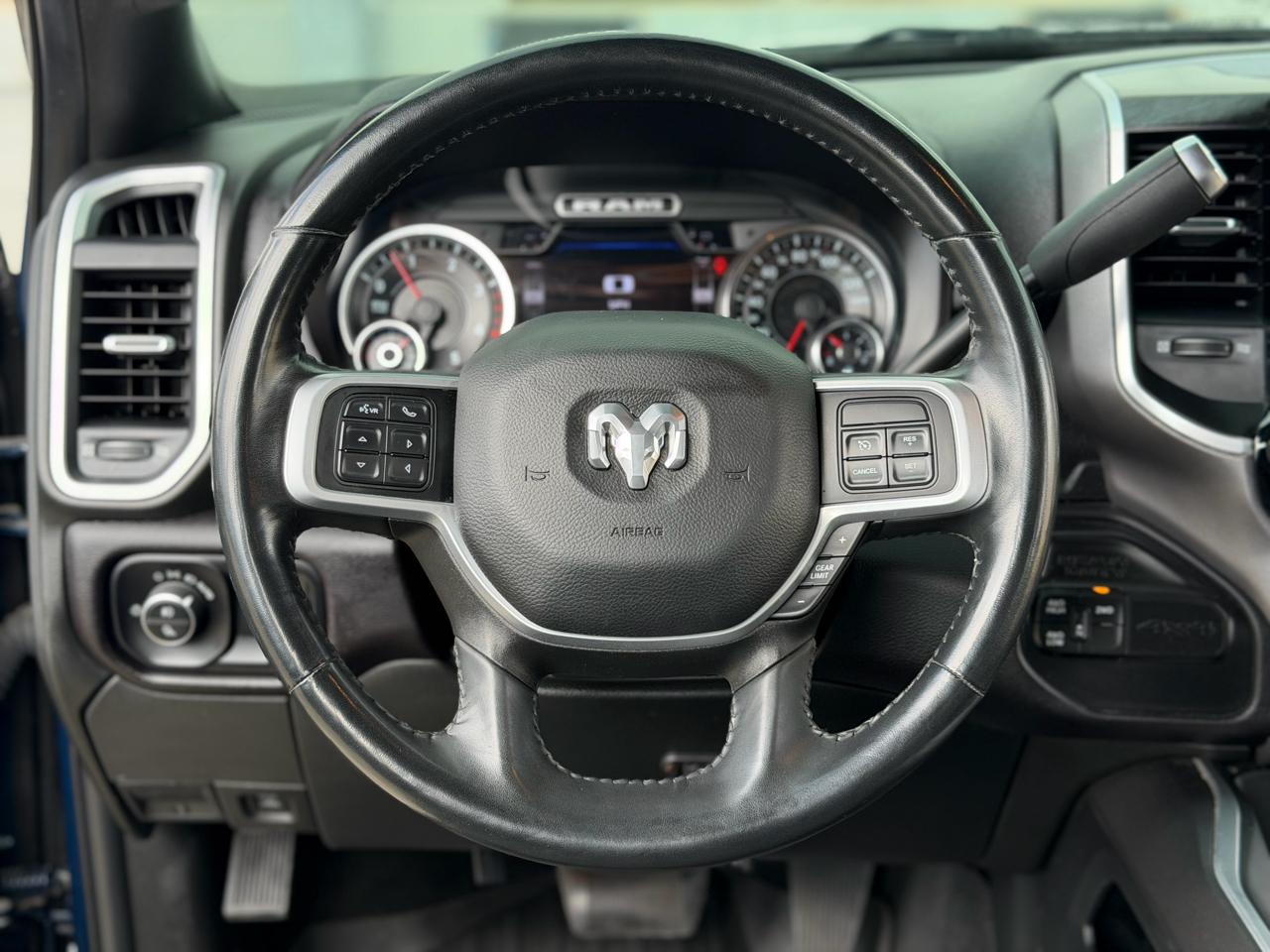 RAM 2500 SLT Mega Cab 4WD 2022