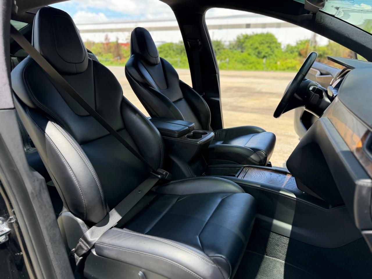Tesla Model X 75D 2018