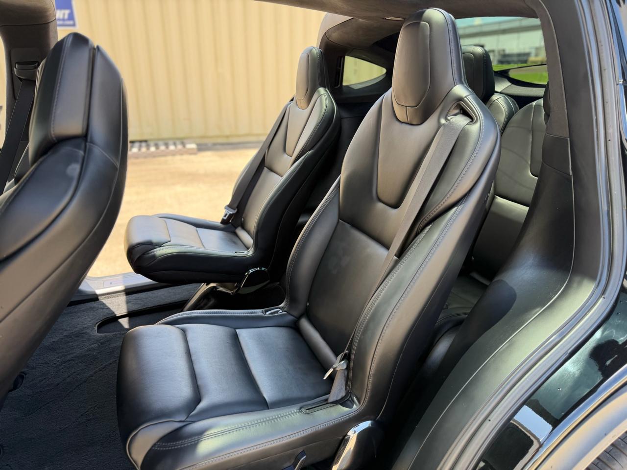 Tesla Model X 75D 2018