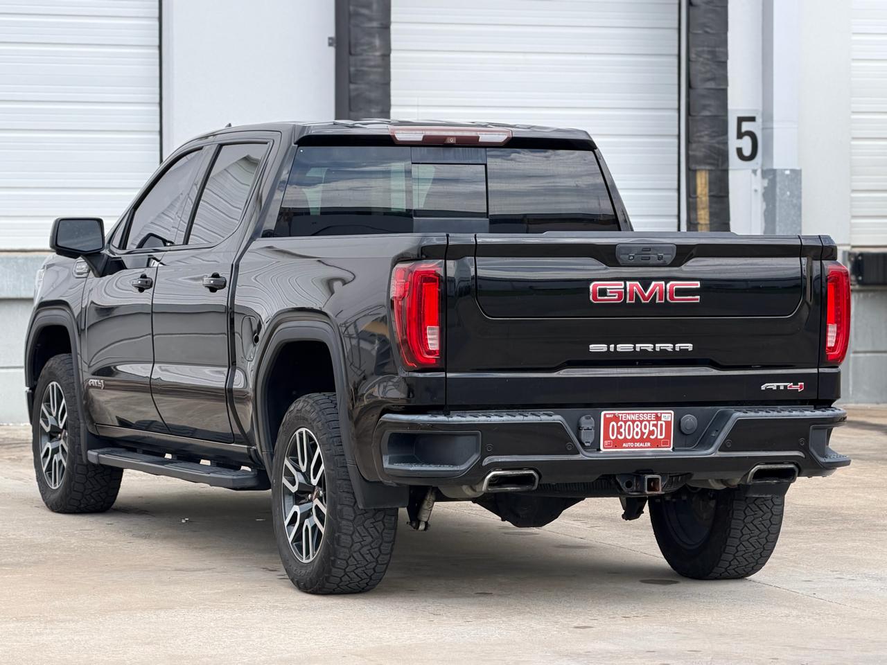GMC Sierra 1500 AT4 Crew Cab Long Box 4WD 2019