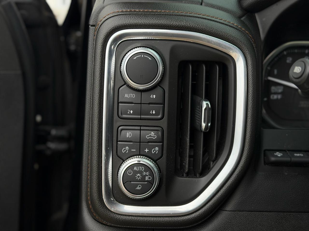 GMC Sierra 1500 AT4 Crew Cab Long Box 4WD 2019