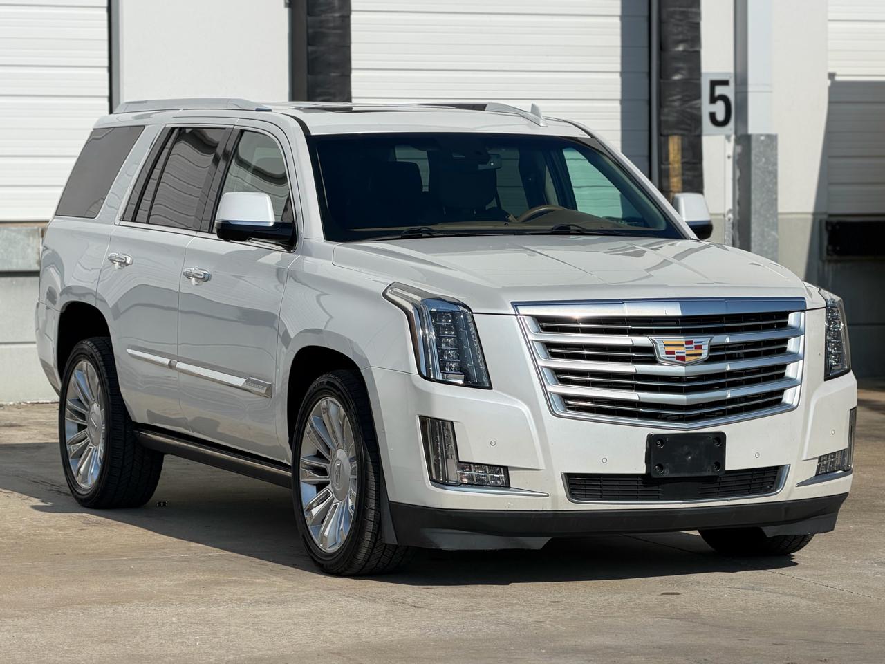 Cadillac Escalade Platinum 4WD 2016