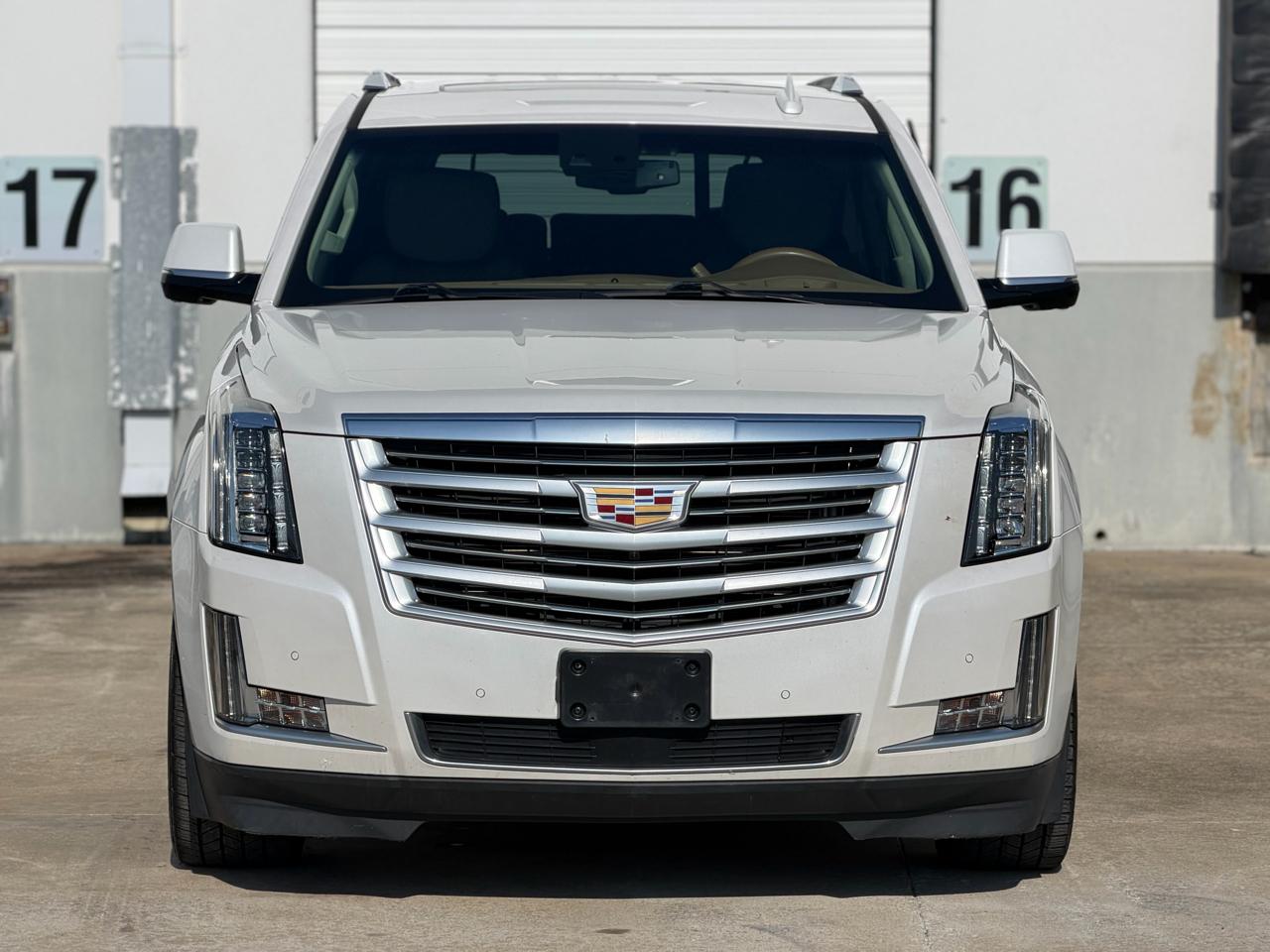 Cadillac Escalade Platinum 4WD 2016
