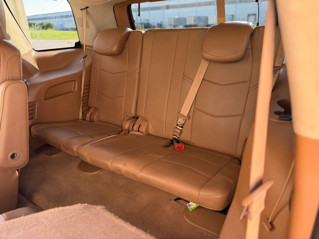 Cadillac Escalade Platinum 4WD 2016