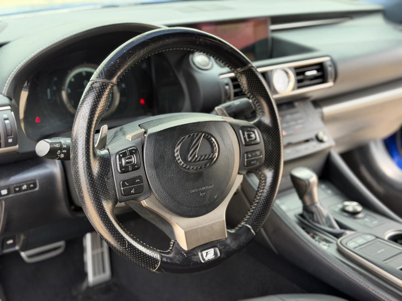 Lexus RC 200t Base 2016