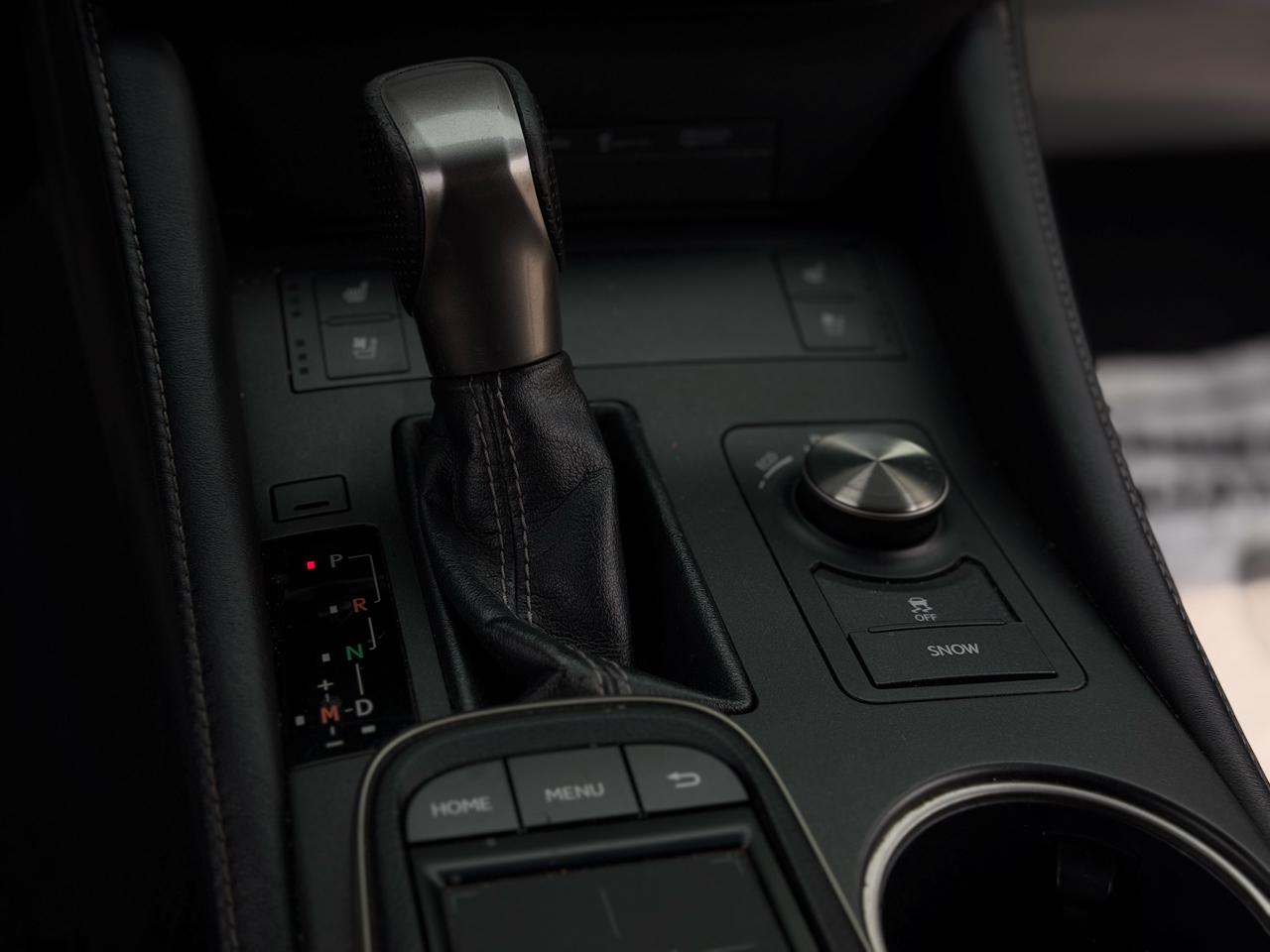 Lexus RC 200t Base 2016