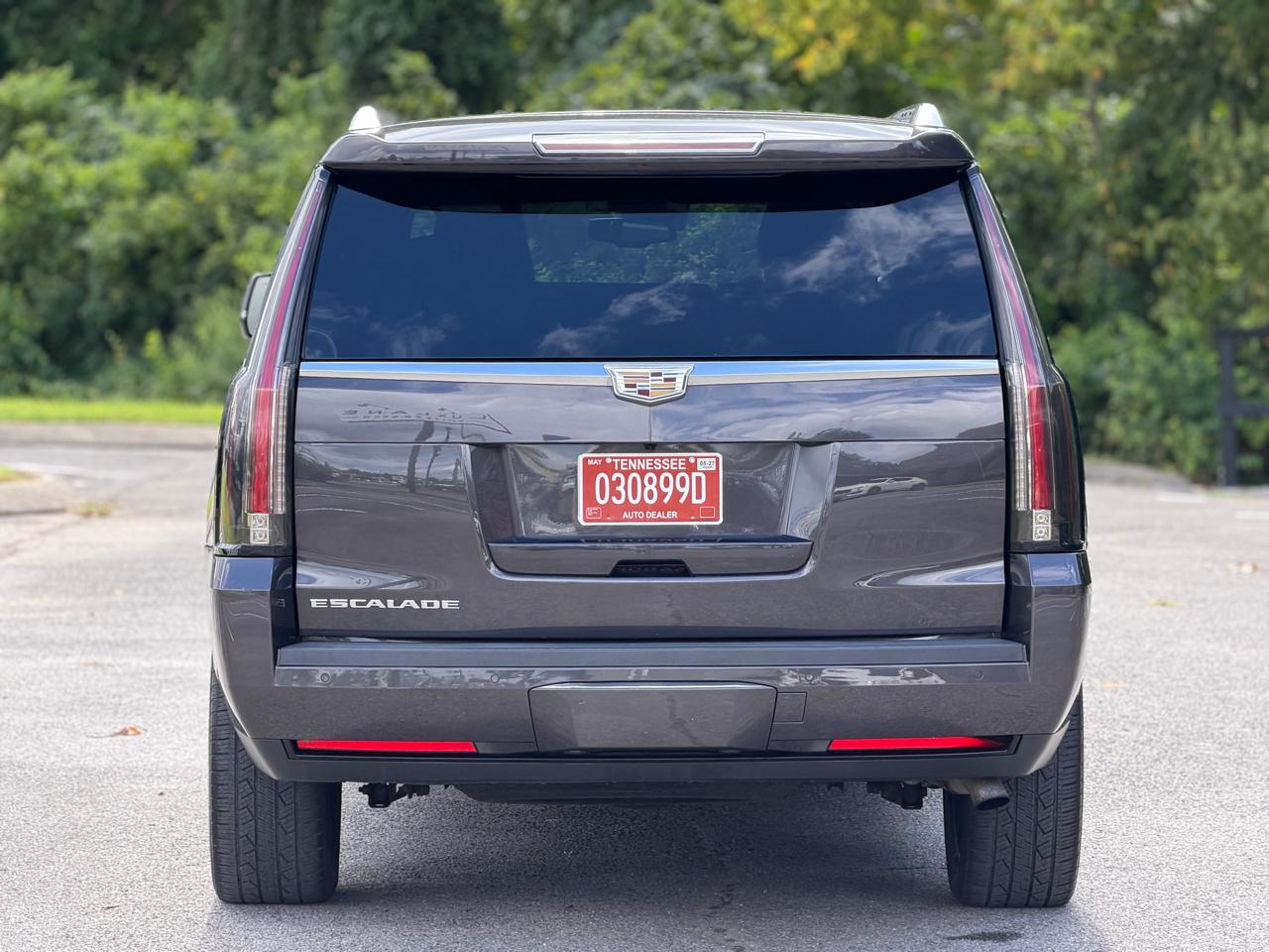 Cadillac Escalade ESV Premium 4WD 2016