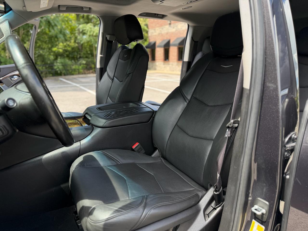 Cadillac Escalade ESV Premium 4WD 2016
