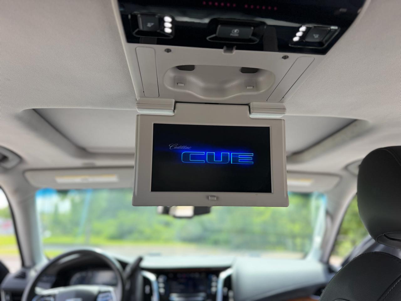Cadillac Escalade ESV Premium 4WD 2016