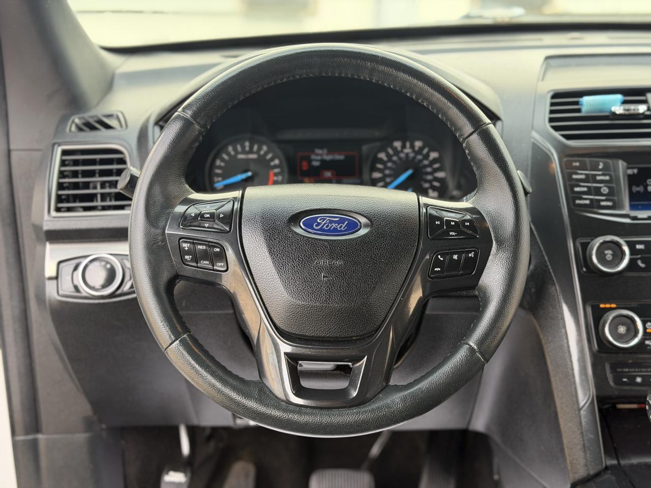 Ford Explorer 2WD 4dr V6 XLT 2019