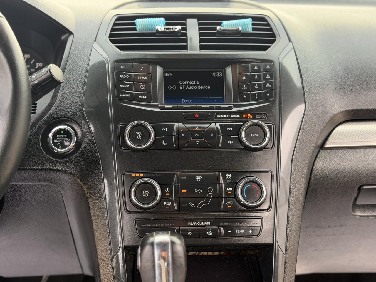 Ford Explorer 2WD 4dr V6 XLT 2019
