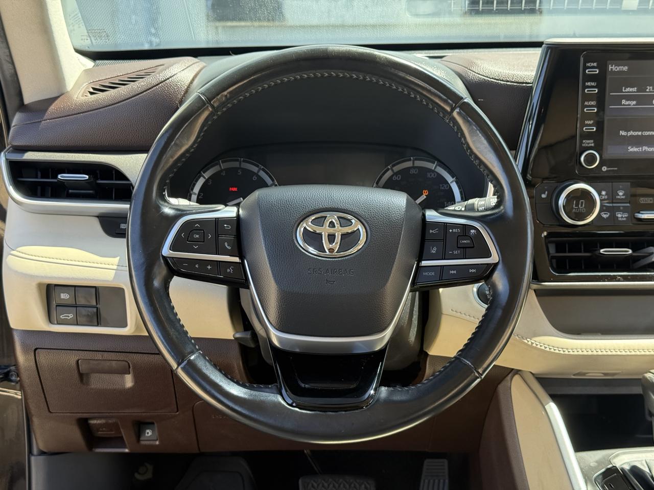 Toyota Highlander XLE FWD V6 2021