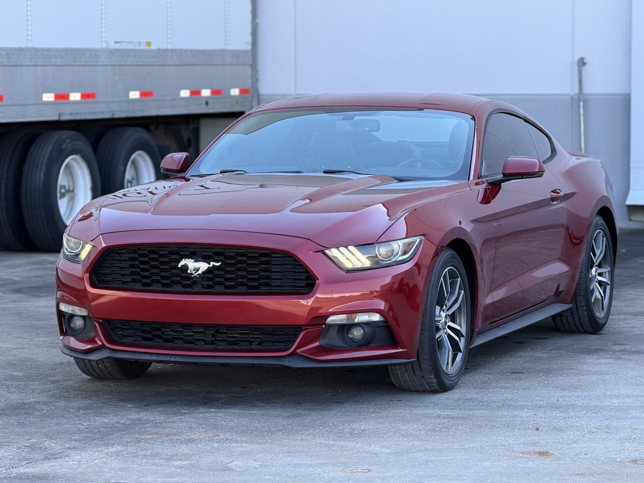 Ford Mustang EcoBoost Coupe 2017