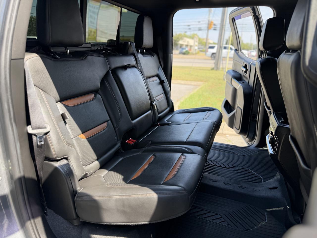 GMC Sierra 1500 AT4 Crew Cab Short Box 4WD 2020