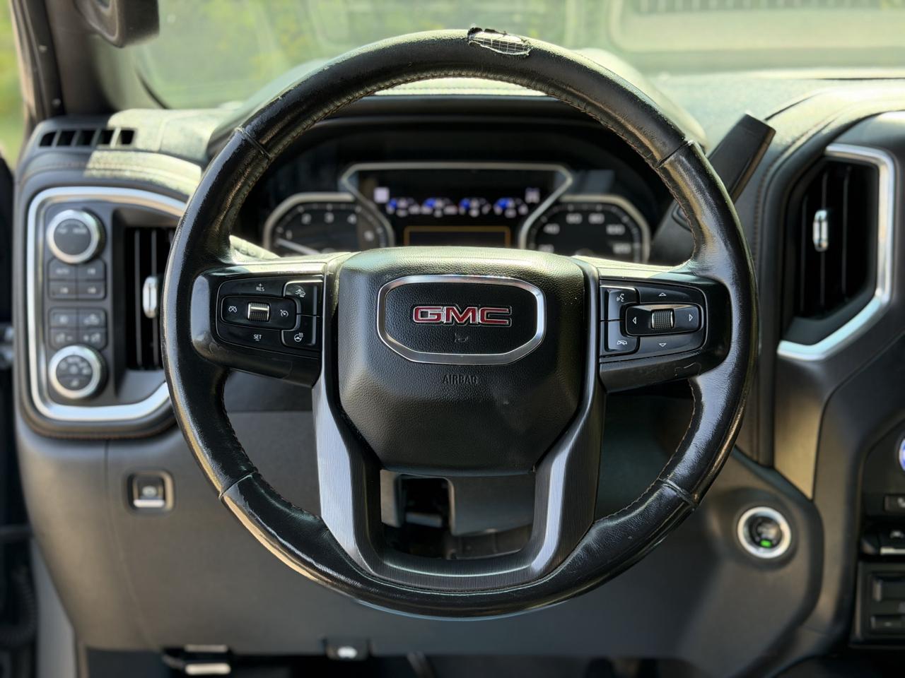 GMC Sierra 1500 AT4 Crew Cab Short Box 4WD 2020