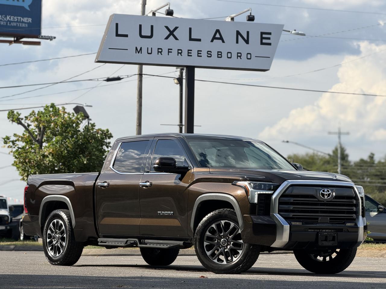 Toyota Tundra Limited CrewMax 4WD Long Bed 2022