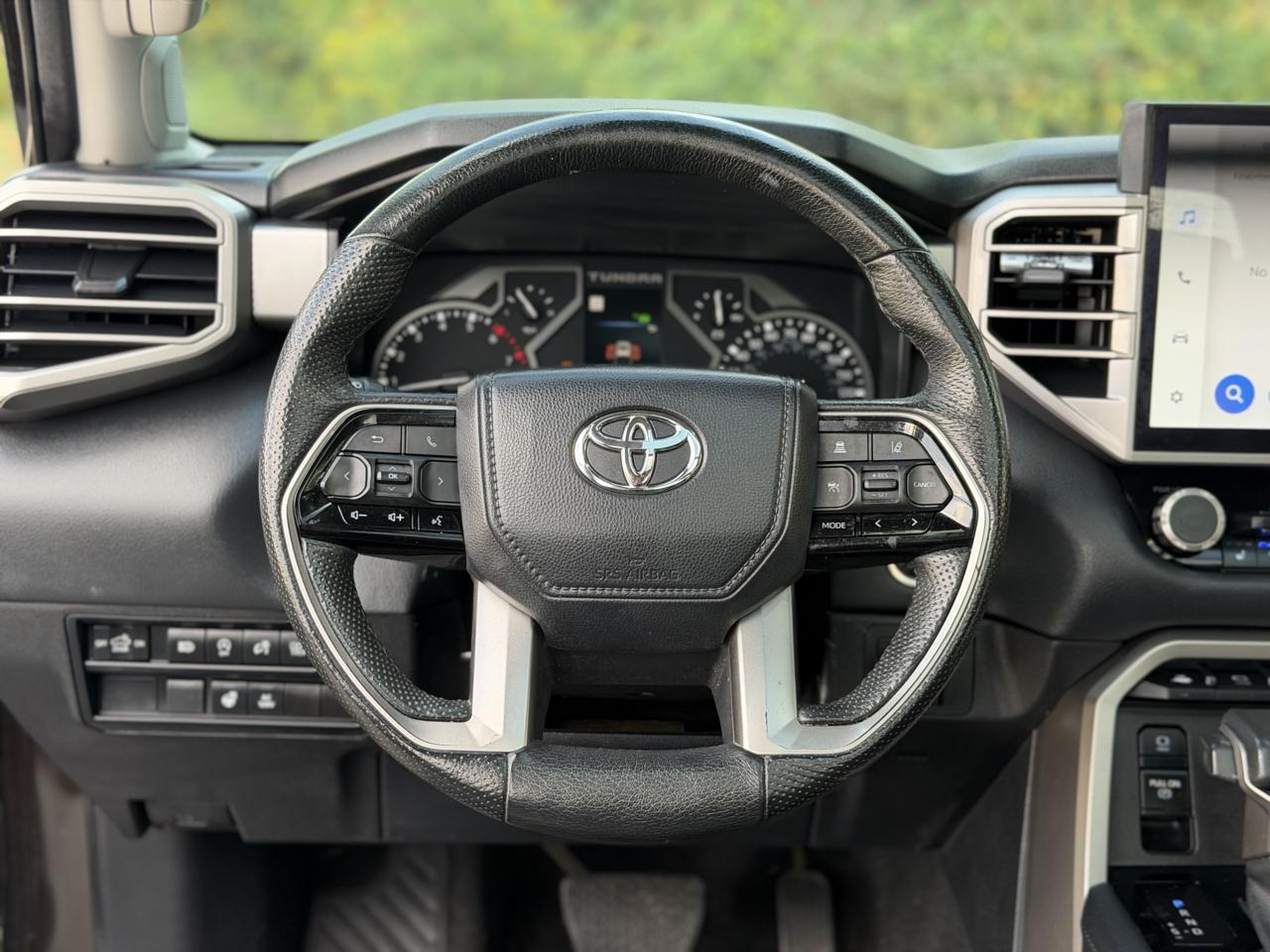 Toyota Tundra Limited CrewMax 4WD Long Bed 2022