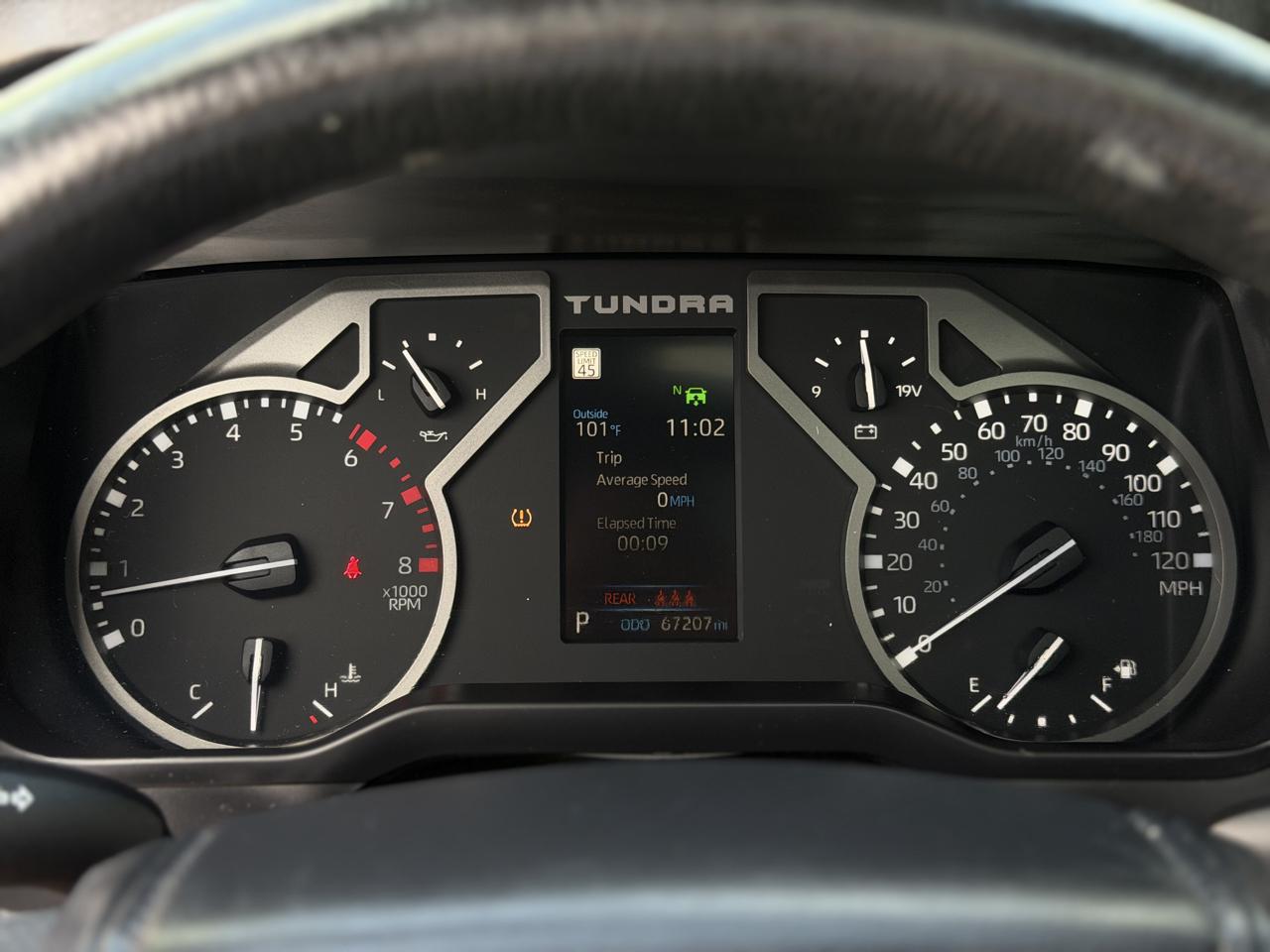 Toyota Tundra Limited CrewMax 4WD Long Bed 2022