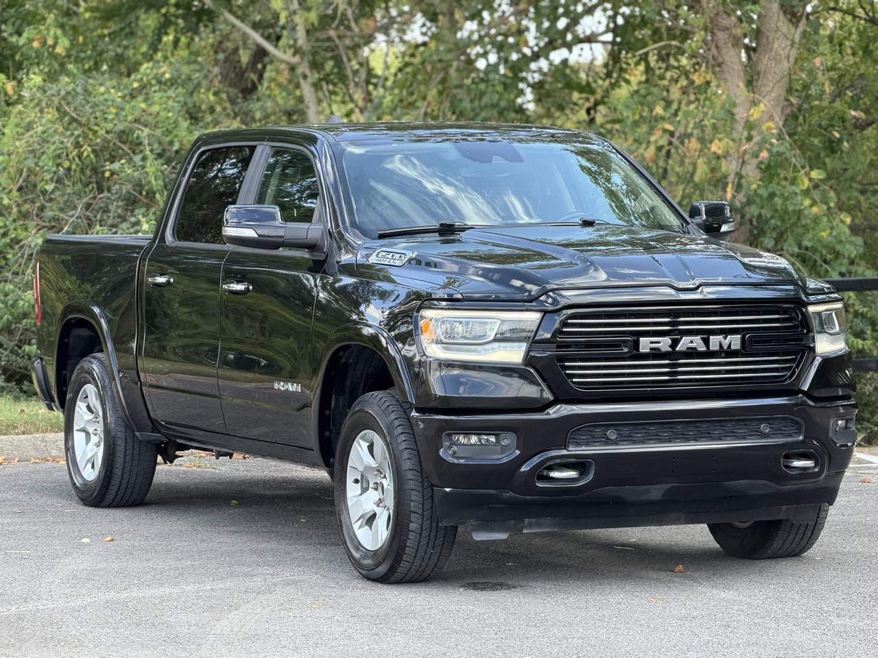 RAM 1500 Laramie Crew Cab SWB 4WD 2021