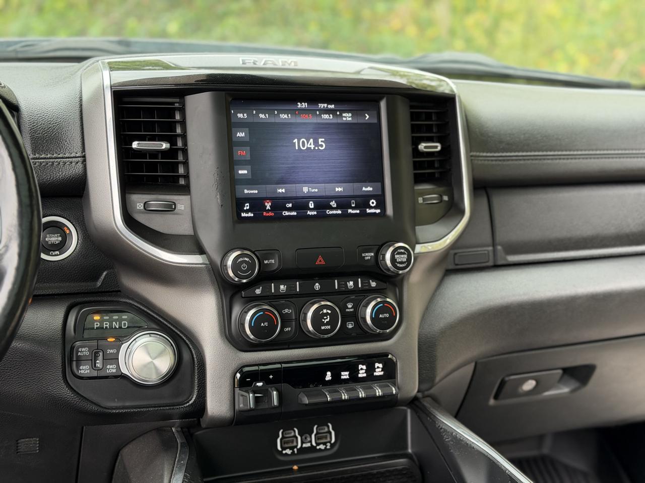RAM 1500 Laramie Crew Cab SWB 4WD 2020