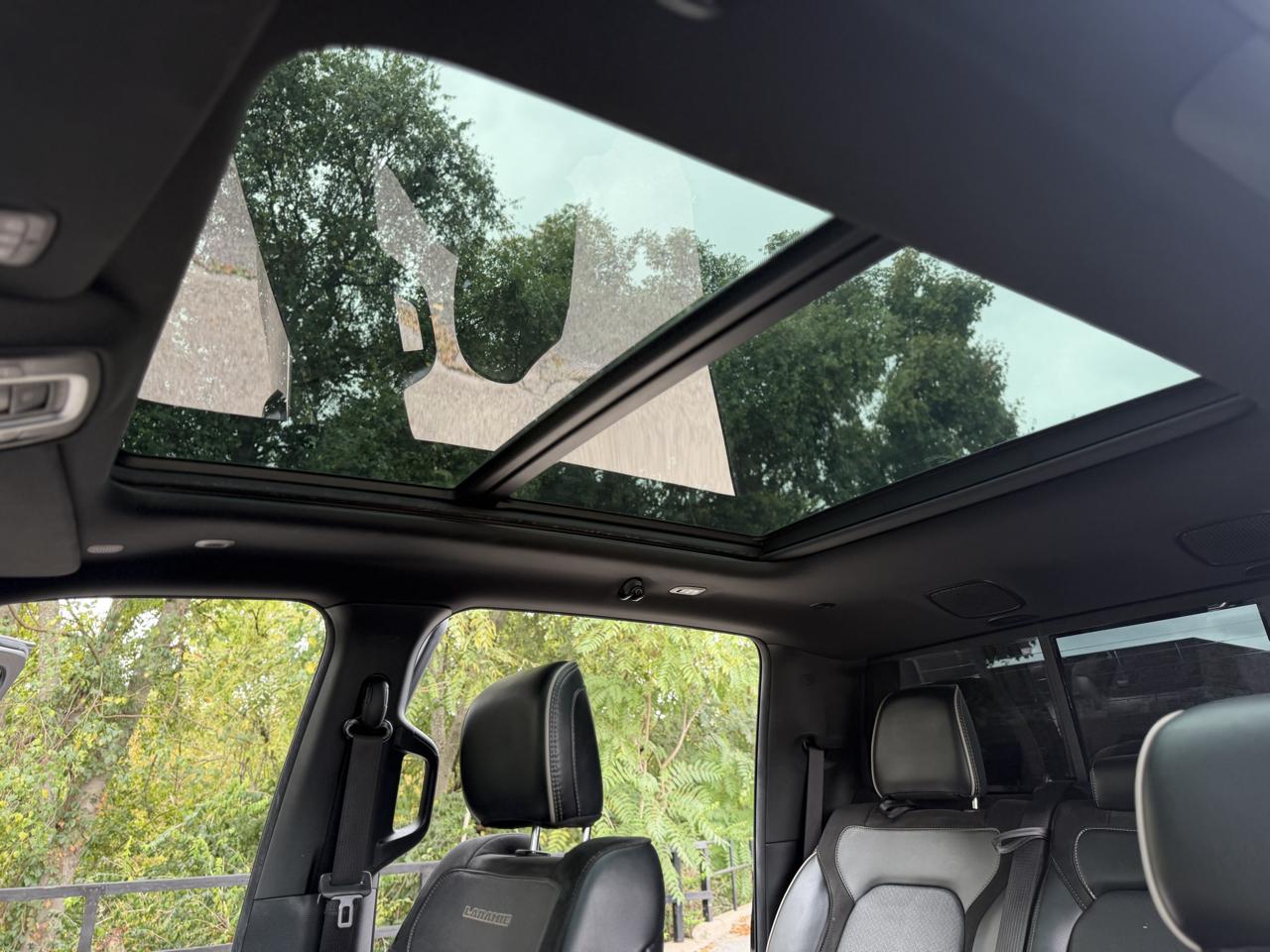 RAM 1500 Laramie Crew Cab SWB 4WD 2020