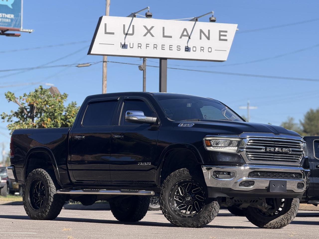 RAM 1500 Laramie Crew Cab SWB 4WD 2020