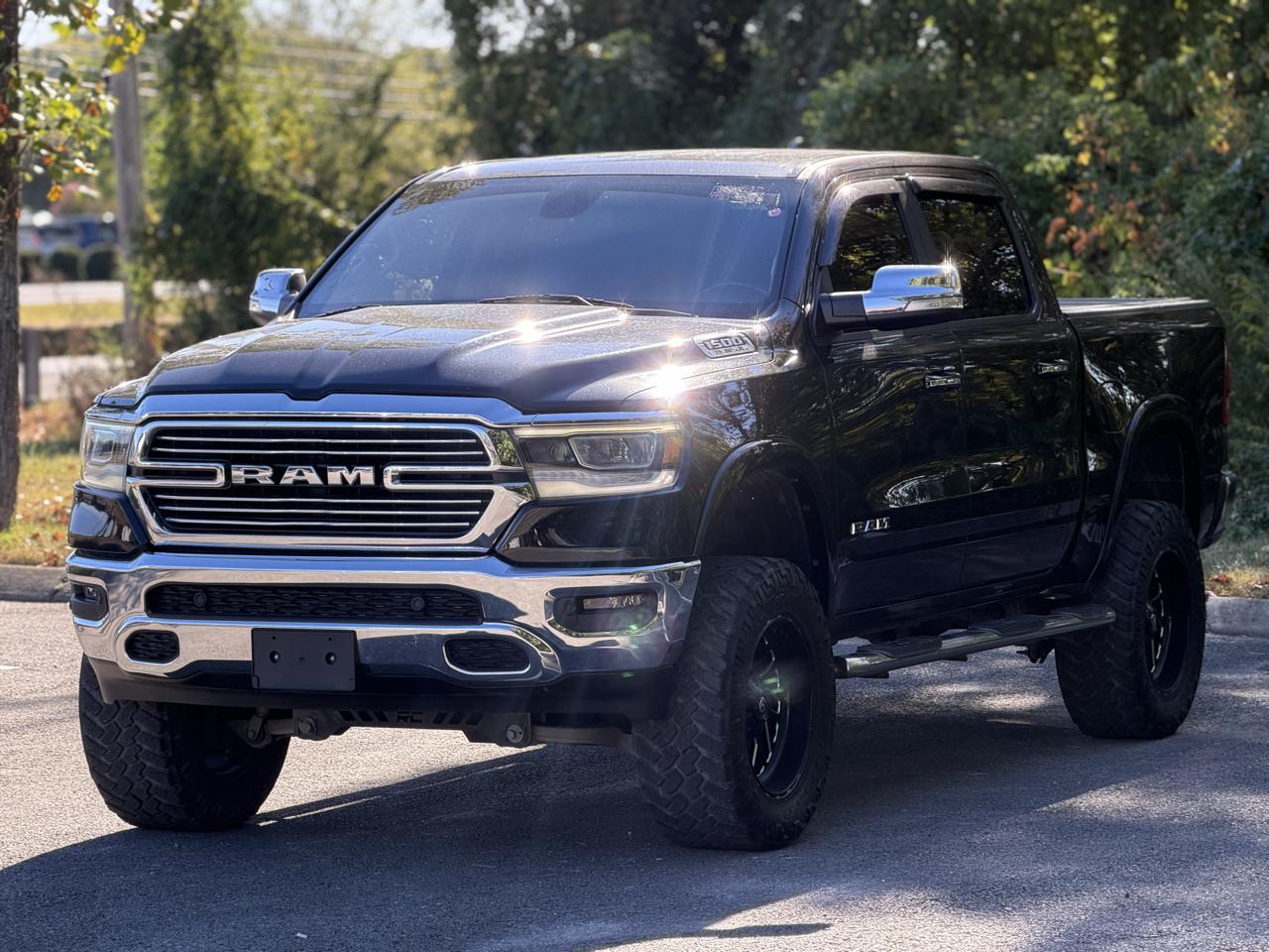 RAM 1500 Laramie Crew Cab SWB 4WD 2020