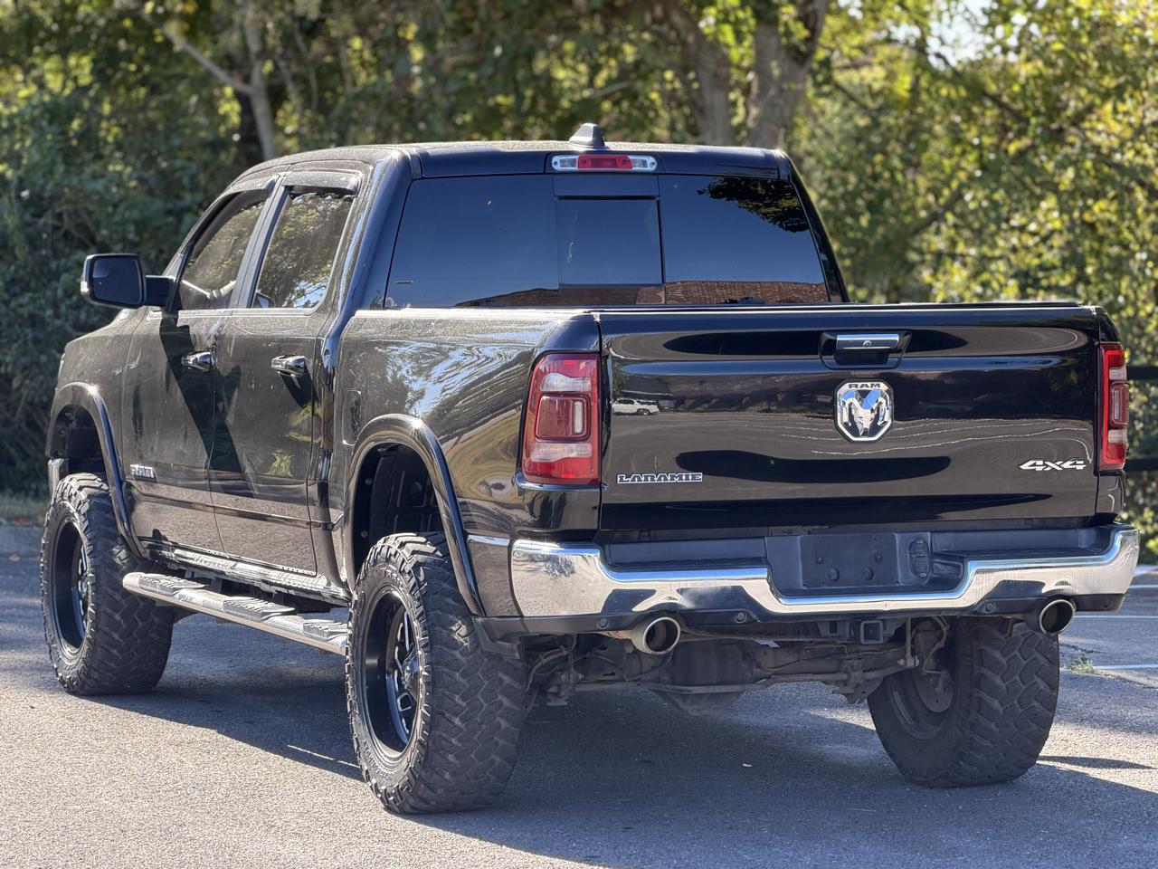 RAM 1500 Laramie Crew Cab SWB 4WD 2020