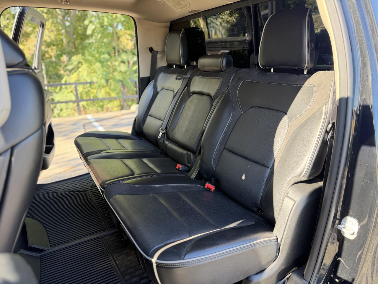 RAM 1500 Laramie Crew Cab SWB 4WD 2020