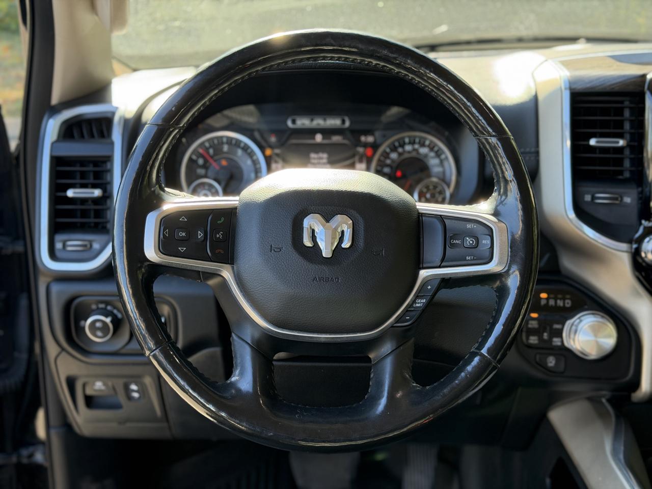 RAM 1500 Laramie Crew Cab SWB 4WD 2020
